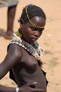 Hamar people at Turmi market. South, Ethiopia.
